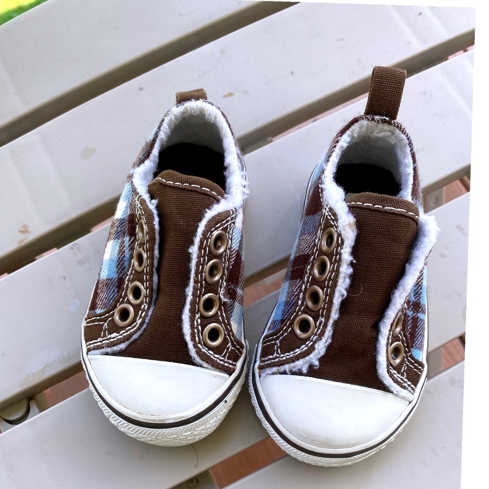 Crazy 8 Plaid‎ Sneakers Slip On Faux Fur Lined Toddler Shoes Size 4